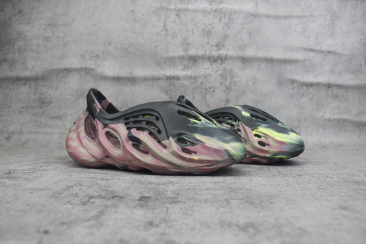 Yeezy Foam Runner Unisex Casual Sandals - IG9562